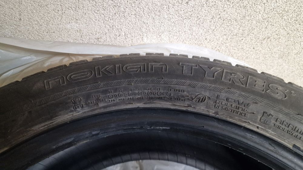 Зимни гуми Nokian Tyres WR SUV4, 215/55 R18