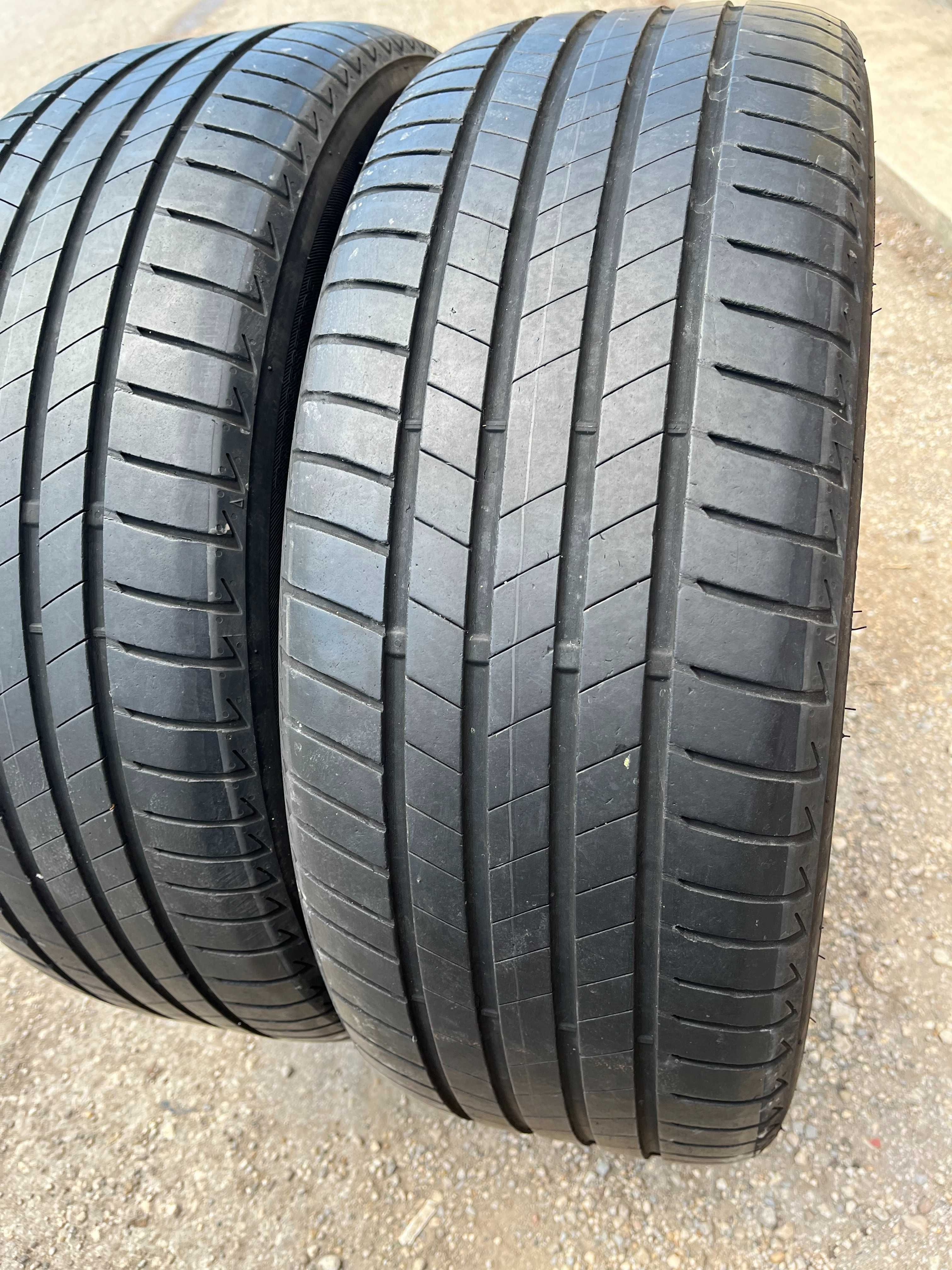 2 бр. летни гуми 225/45/19 Bridgestone DOT 1519 4,5 mm