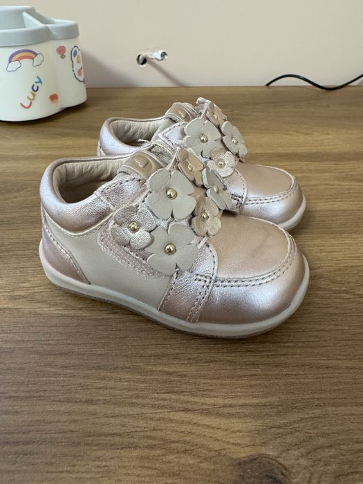 Бебешки обувки нови