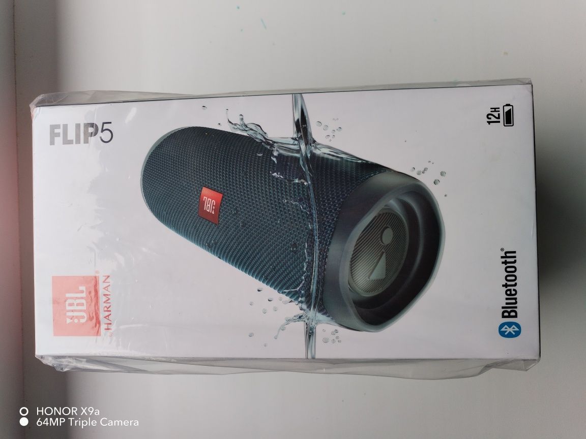 Продаются JBL FLIP 5 Новый в упоковке