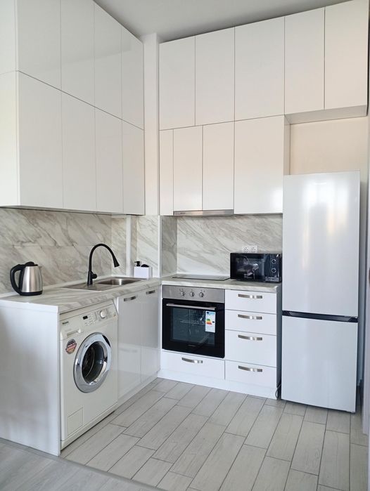 Дава се под наем Двустаен апартамент в Пловдив, Коматево - 74 кв.м за 448.8 € - Снимка #1