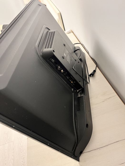 Продается Телевизор TCL, в рабочем состояние