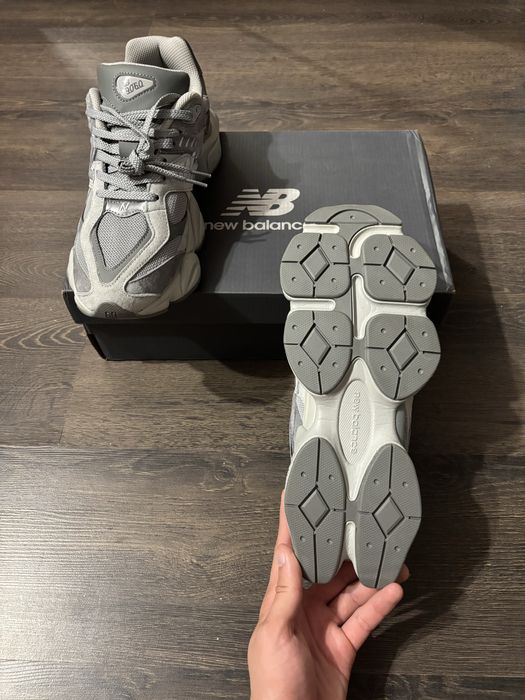 New Balance 9060 Grey