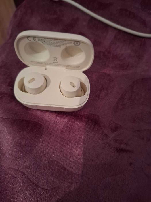 Слушалки почти неизползвани закупени за 50лв