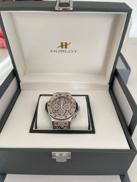 Женские Наручные часы Hublot