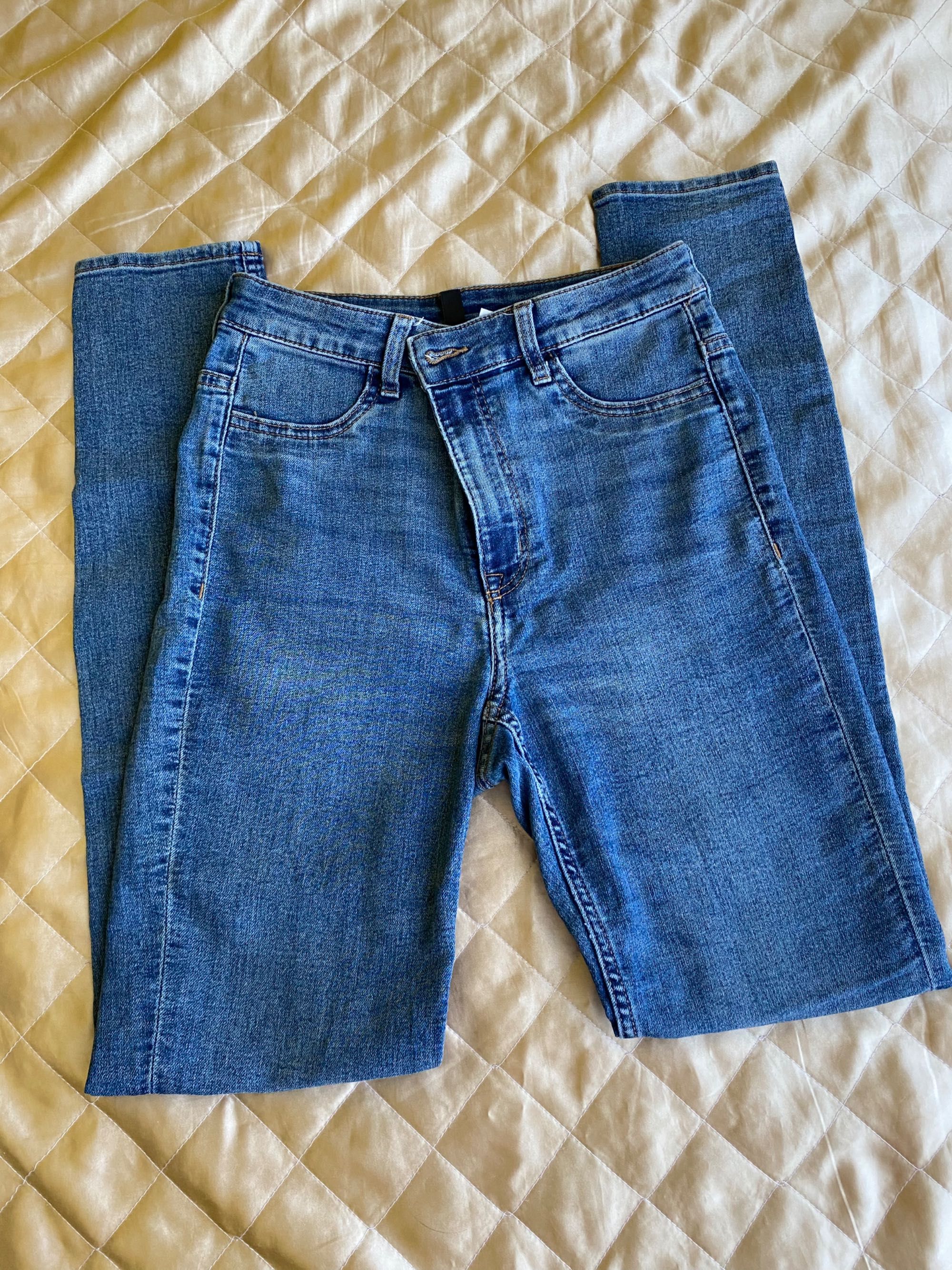 Дънки H&M по тялото 36размер