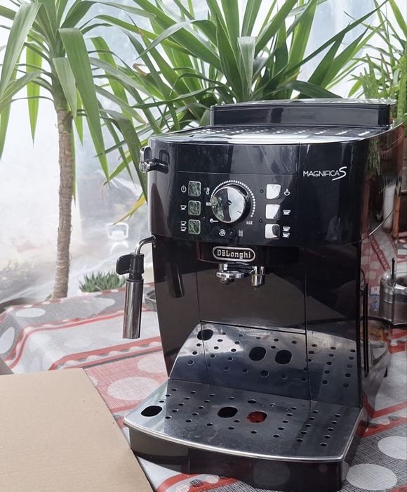 Espressor Delonghi Magnifica S