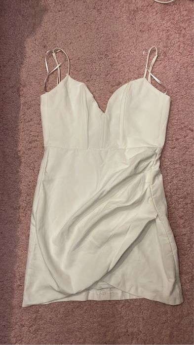 Официални рокли- размери С и М