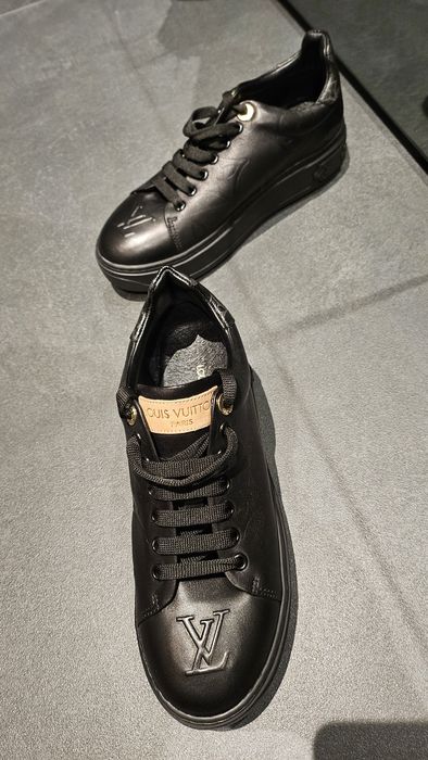 Louis Vuitton Нови 37