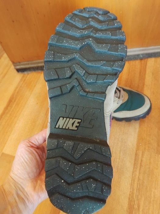 Nike трисезонни дамски боти