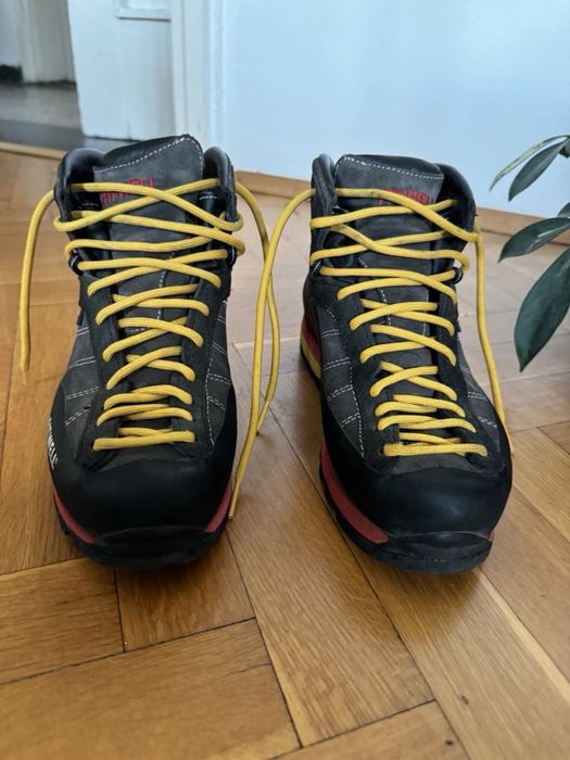 Дамски туристически обувки FITWELL BIG WALL