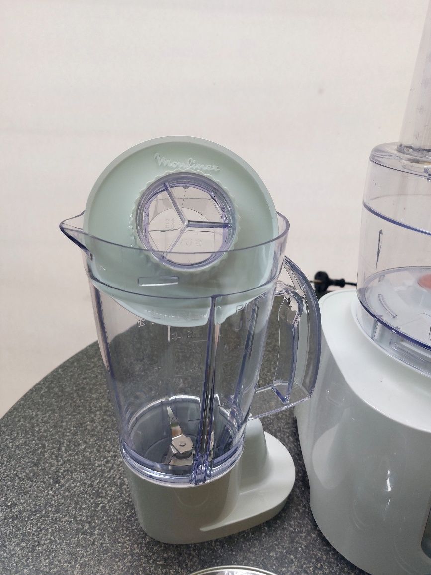 Кухненски робот Moulinex fp5441 , 2.2 Litres, 800 Watt