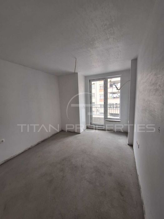 Продава се Тристаен апартамент в Пловдив, Кючук Париж - 87 кв.м за 1351 €/кв.м - Снимка #2