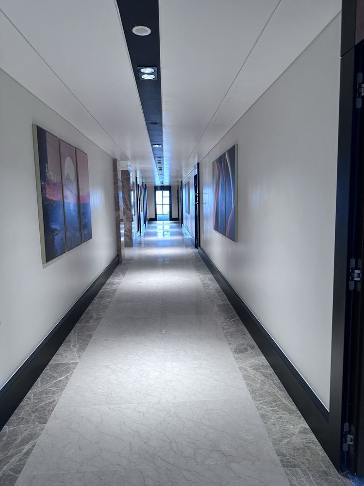 Продаётся уютная квартира в ЖК Piramit Tower 39 этаж 1/2 /3 комнатная.