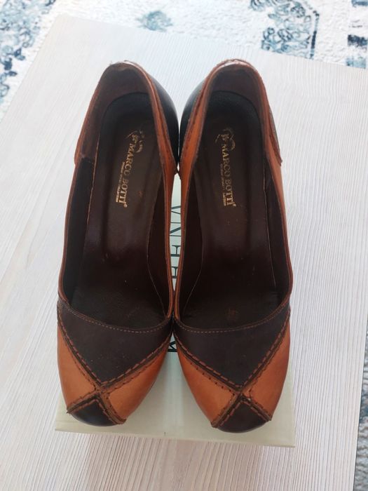 Продается женская обувь