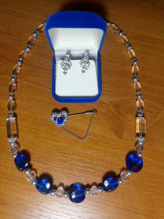 Колье бусы ожерелье(см фото)