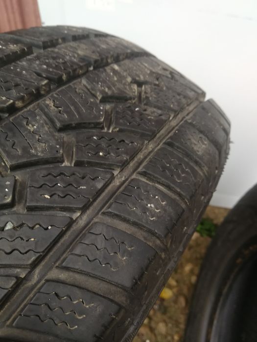 Зимни гуми много запазени!