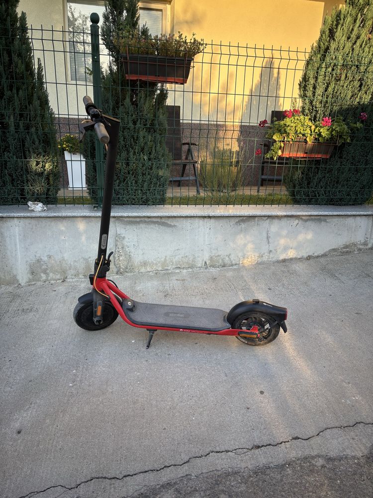 Електрическа тротинетка segway ninebot D28E