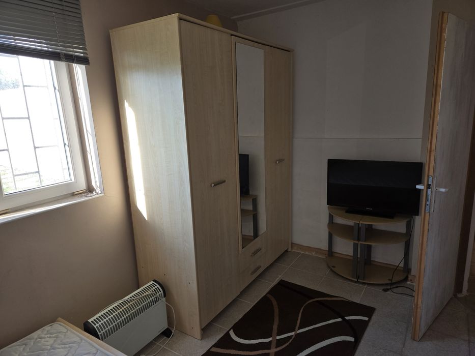 Дава се под наем Къща в с. Изворище, Област Бургас - 55 кв.м за 153 € - Снимка #15