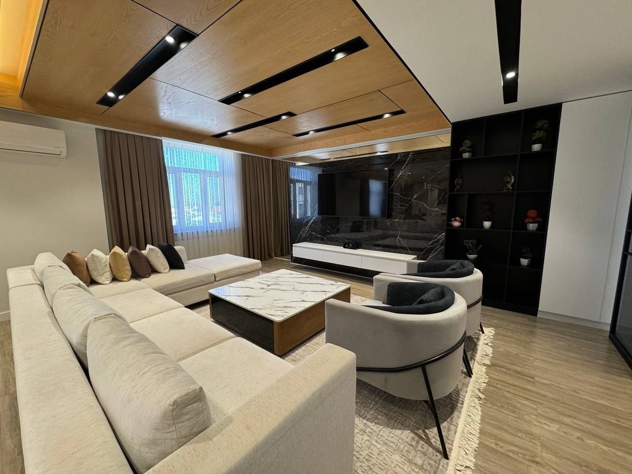 4 хоналик 320м² квартира сотилади