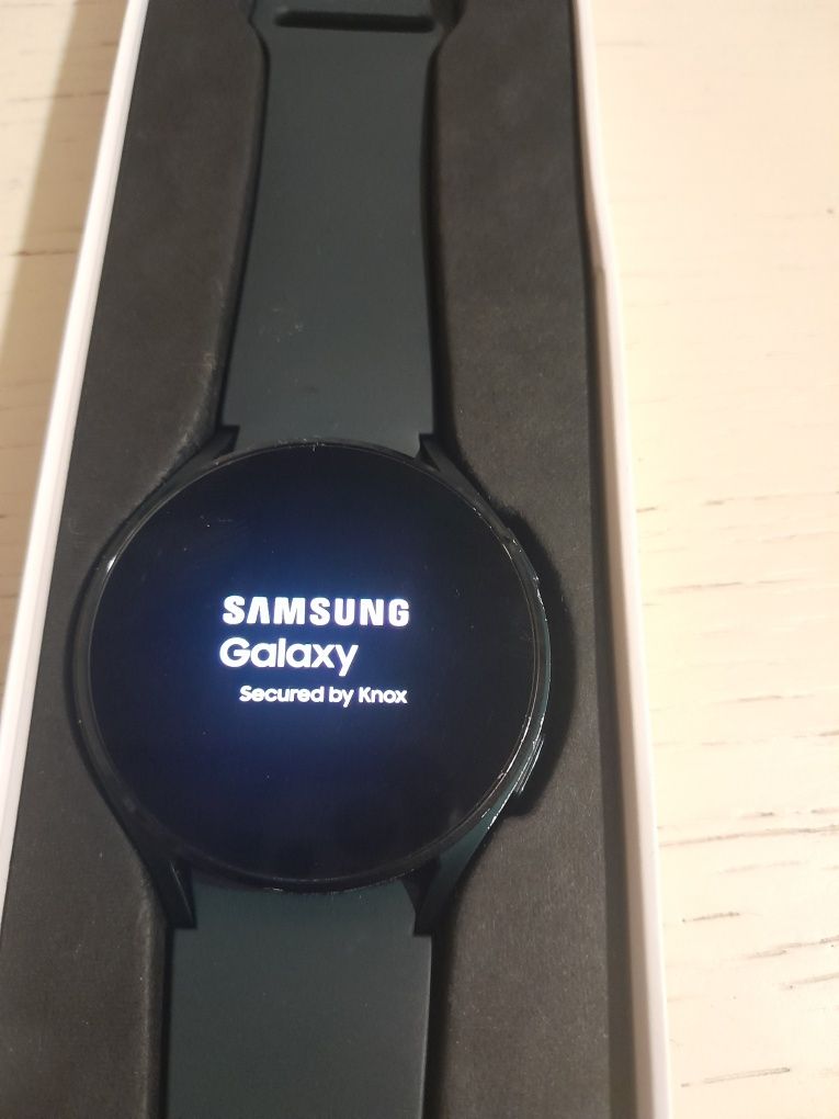 Samsung Galaxy Watch 4 LTE 44 mm