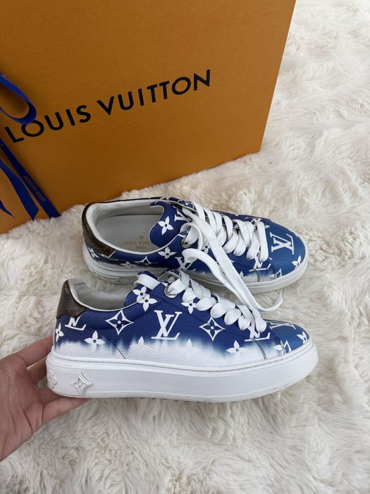 Колекция обувки 35.5 prada, valentino, louis vuitton