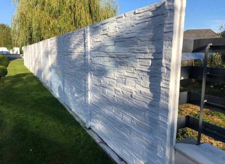 Execut garduri și porți