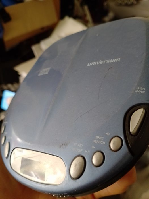 Walk CD player Universum Germany