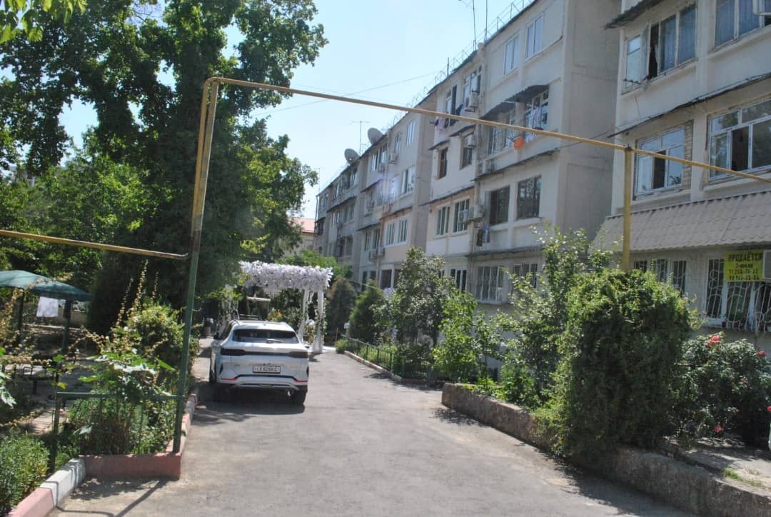 Продаеться 1 ком квартира