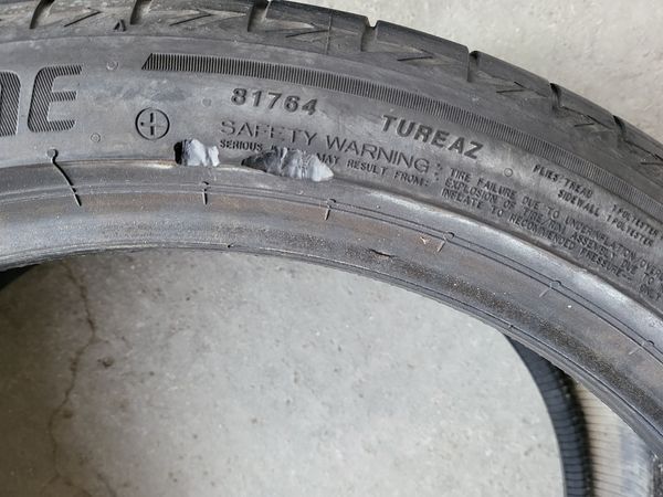 255/40/21 BRIDGESTONE 2бр