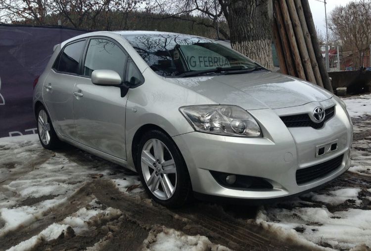 Тойота Аурис/Toyota autis 2.2 D-CAT 177кс НА ЧАСТИ