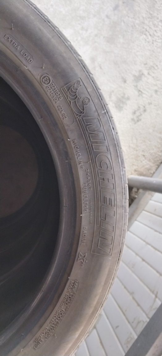 245 / 45 / 18   michelin