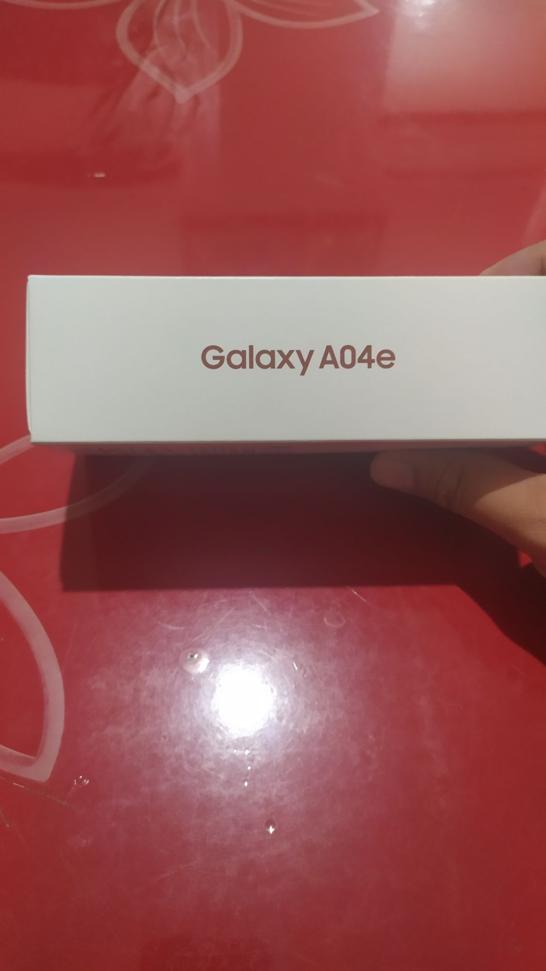 Samsung Galaxy A04 hali karobka ochilmagan