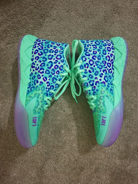 Puma MB.01 Alien Safari 

Purtați o singură dată, practi