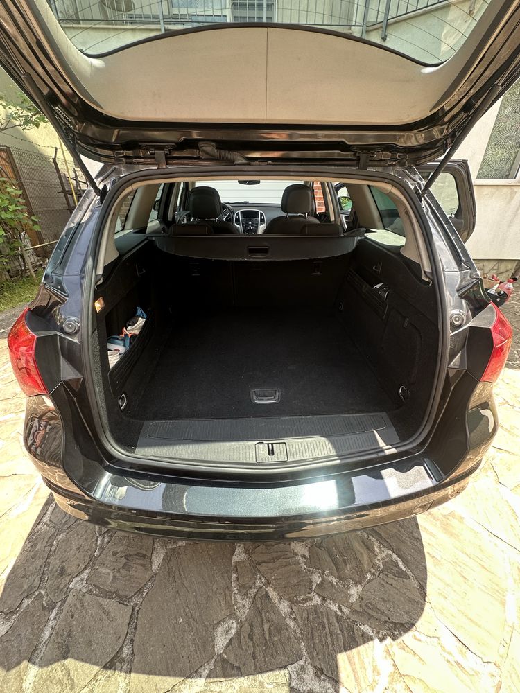 Opel Astra J Sport Tourer 1.7 cdti-110CP