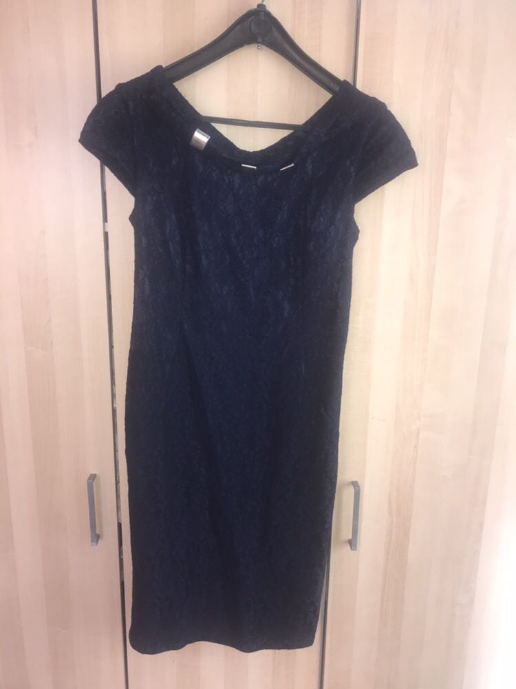 Vand rochie marime 40