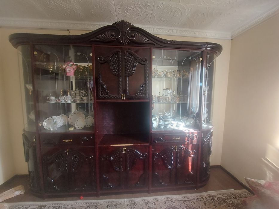 Tikuv mashinasi Heseki . stenka