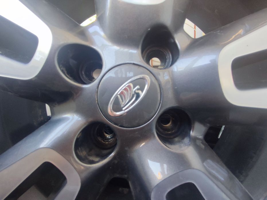 Колёса зимние HANKOOK на литых штатных дисках VESTA SW CROSS 205/50R17