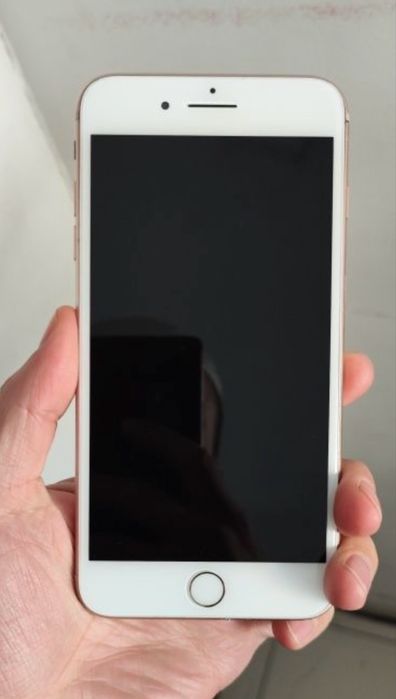iPhone 8 Plus srochni