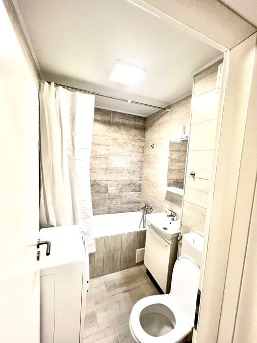 Proprietar închiriez garsoniera  metrou Lujerului