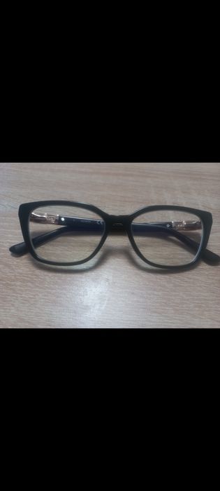 Диоптрични очила Guess