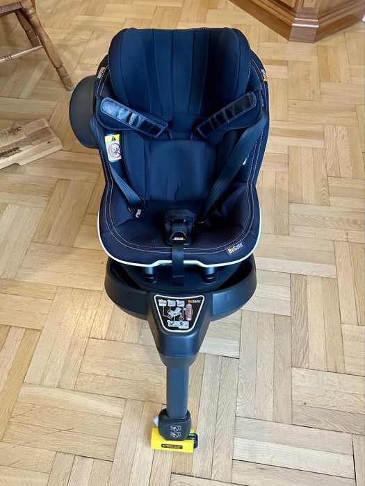 Scaun auto rotativ BeSafe iZi Turn i-Size cu picior fixare si nivela