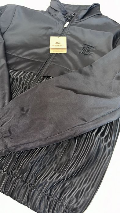 Пролетни якета на Hugo,Burberry и др