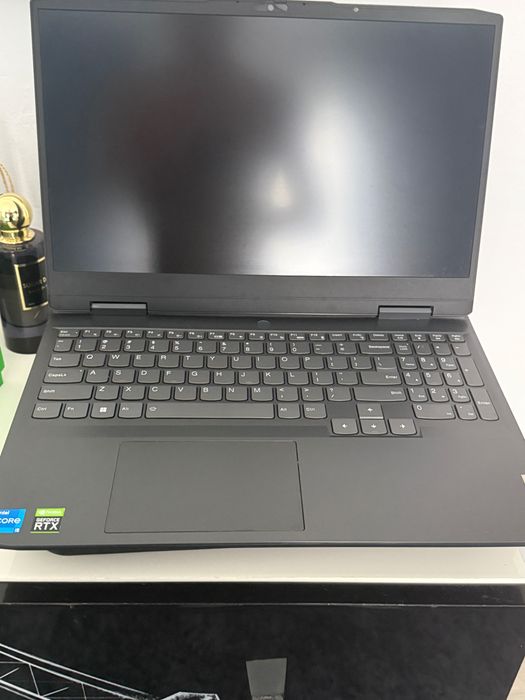 Leptop Lenovo gaming