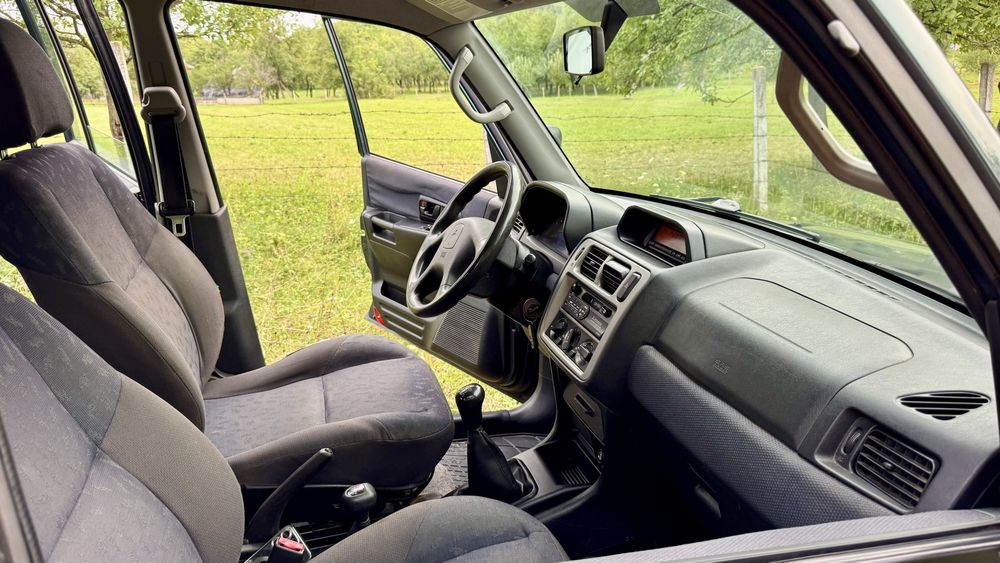 Mitsubishi Pajero Pinin 2,0 GDI 2001 clima 4x4 reductor