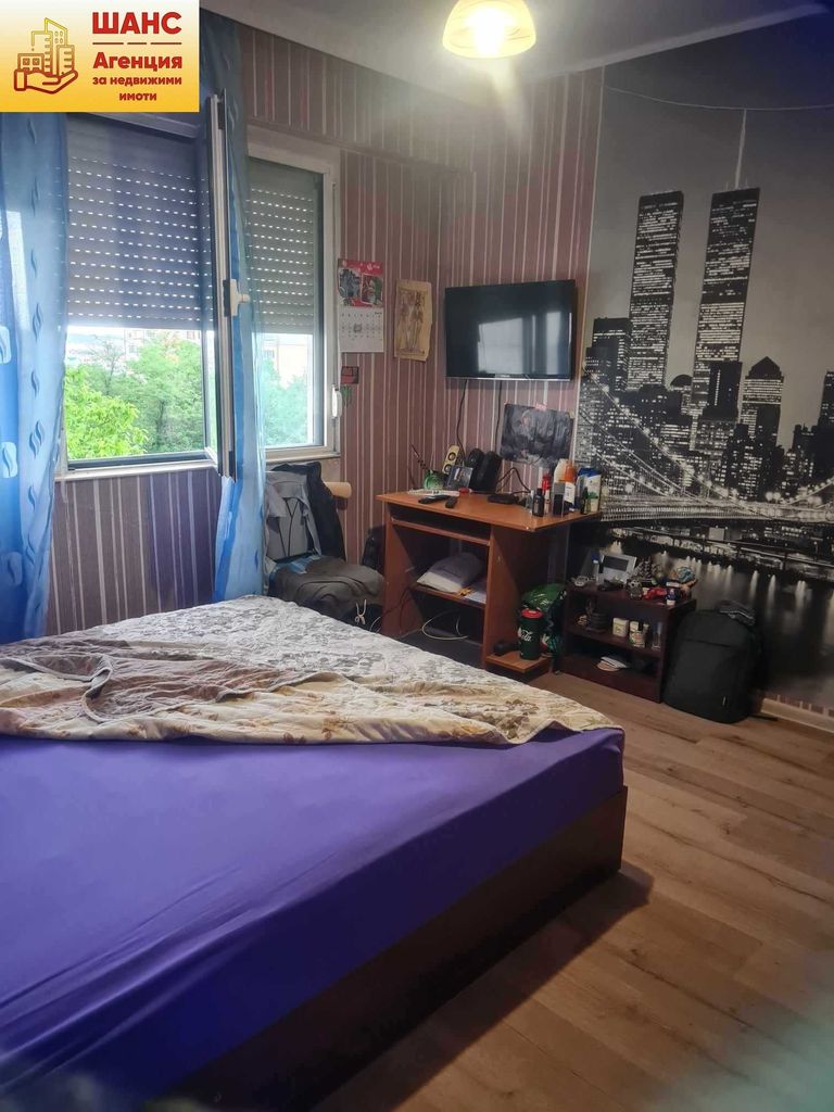 Продава се Тристаен апартамент в Плевен, Сторгозия - 75 кв.м за 1134 €/кв.м - Снимка #1