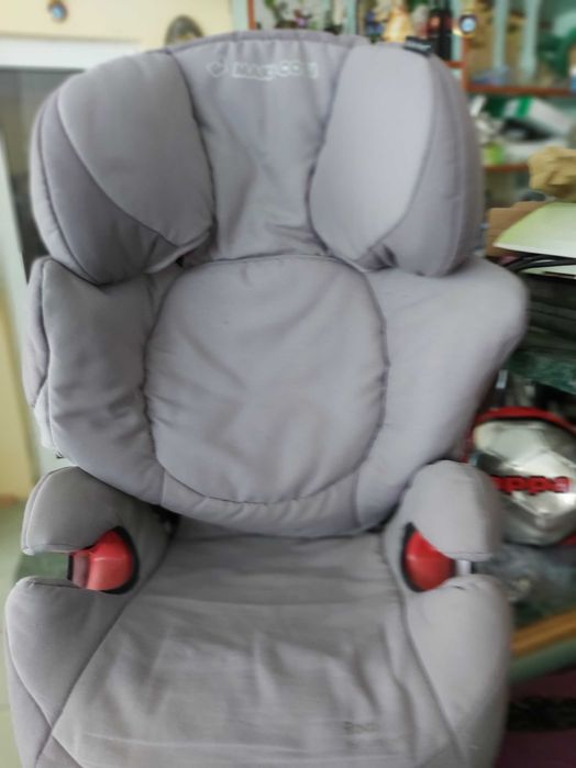 Детско столче за кола