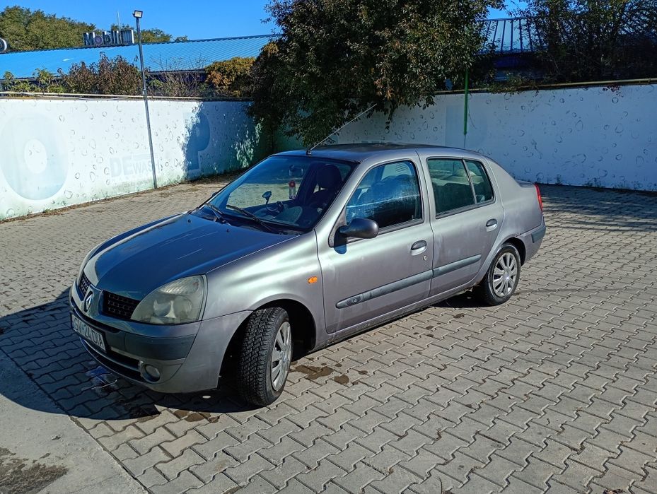 Vând Renault Clio