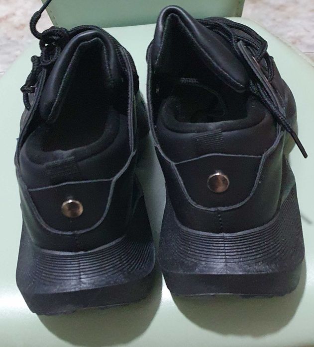 Pantofi talpă groasă