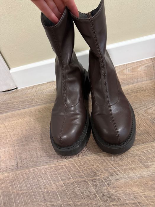 Кожени боти цвят бордо